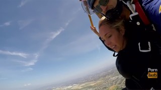 The News @ Sex – Skydiving With Lisa Ann! Pt 2